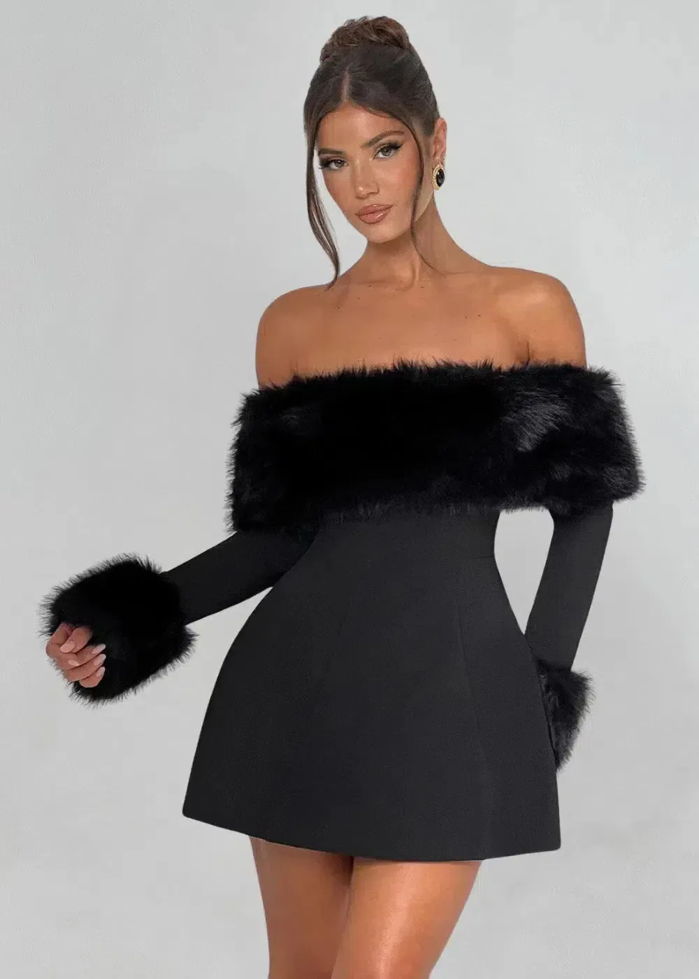 Mélisanne – Fur trim – Off-shoulder mini dress