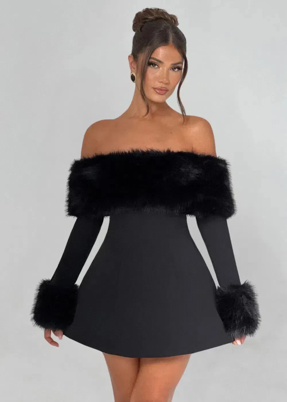 Mélisanne – Fur trim – Off-shoulder mini dress